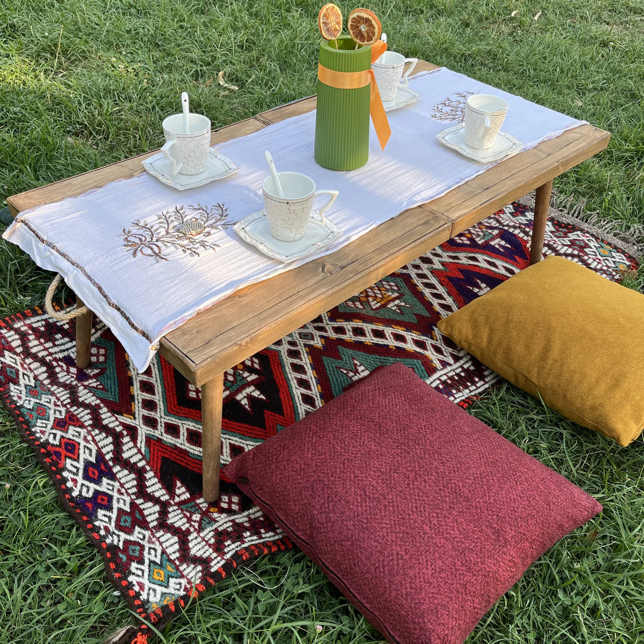 Trail Table Collection | Round-Legs