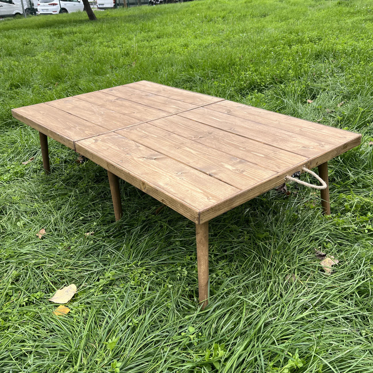 Gathering Table Collection | Round Leg