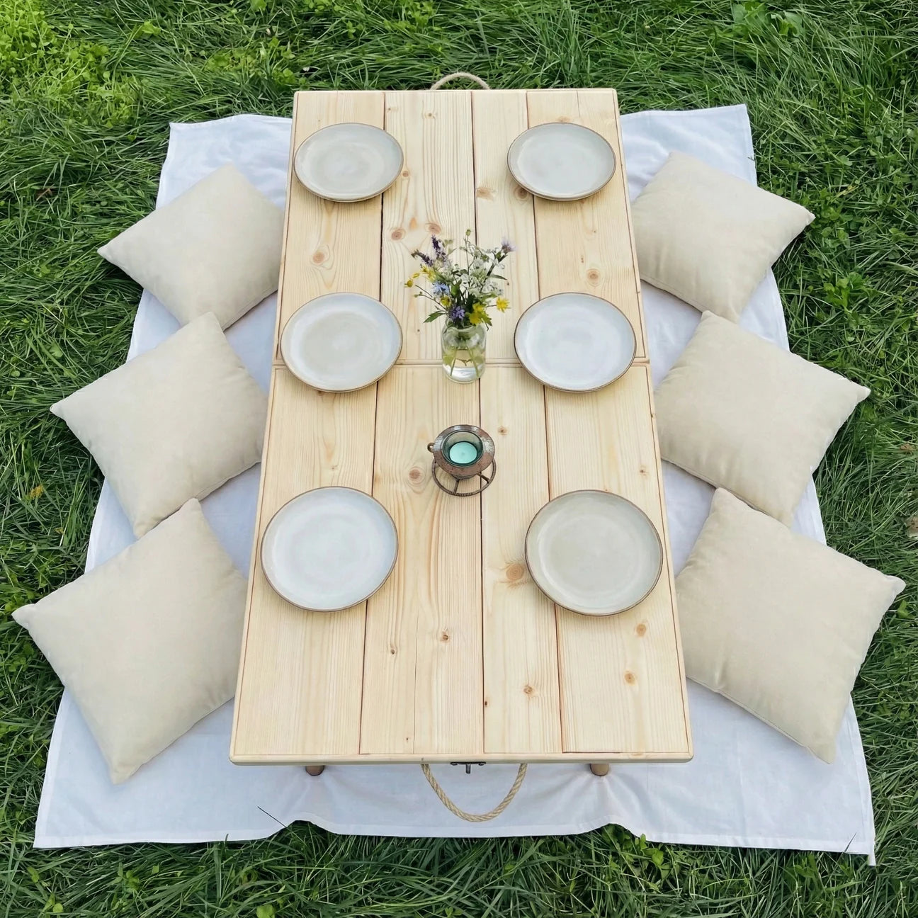 Trail Table Collection | Round-Legs