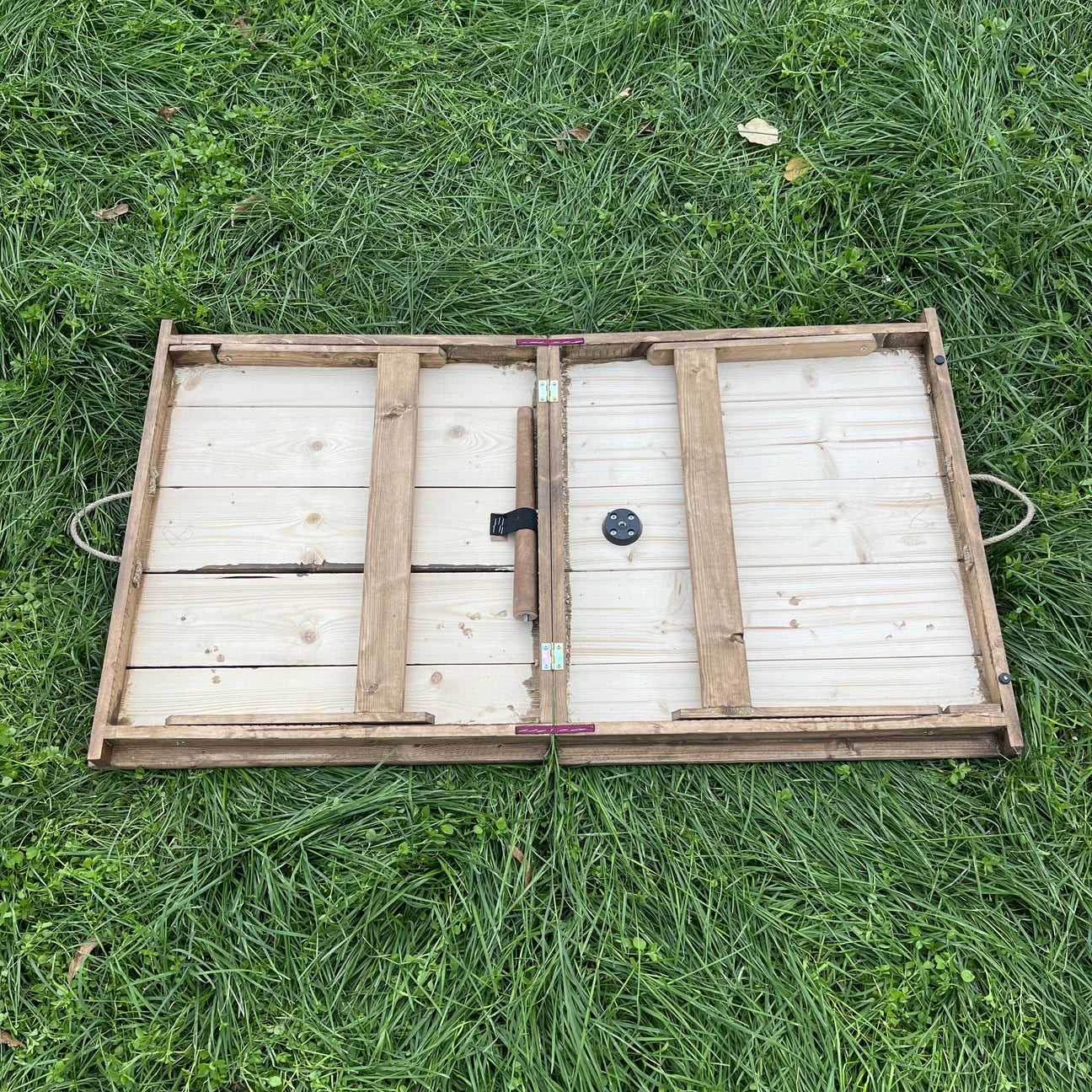 Gathering Table Collection | Built-in Legs